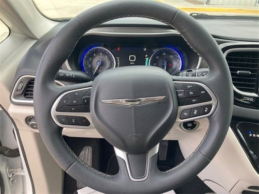 2022 Chrysler Pacifica Touring L in Oskaloosa, IA - Kraig